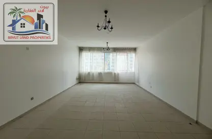 Apartment - 2 Bedrooms - 2 Bathrooms for rent in Al Taawun Street - Al Taawun - Sharjah