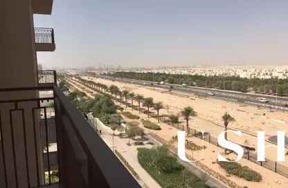 Apartment - 2 Bedrooms - 2 Bathrooms for rent in Zahra Breeze Apartments 4A - Zahra Breeze Apartments - Town Square - Dubai