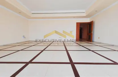 Apartment - 4 Bedrooms - 5 Bathrooms for rent in Al Mamoura - Muroor Area - Abu Dhabi