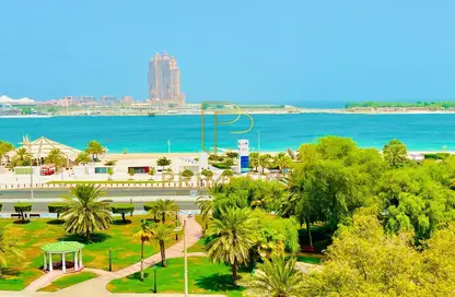 Apartment - 4 Bedrooms - 5 Bathrooms for rent in Al Sahel Tower 2 - Al Sahel Towers - Corniche Road - Abu Dhabi