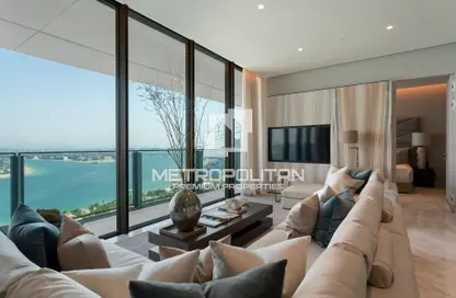 Living Room image for: Apartment - 2 Bedrooms - 3 Bathrooms for sale in Atlantis The Royal Residences - Palm Jumeirah - Dubai, Image 1