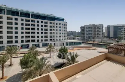 Apartment - 2 Bedrooms - 3 Bathrooms for sale in Al Zeina - Al Raha Beach - Abu Dhabi