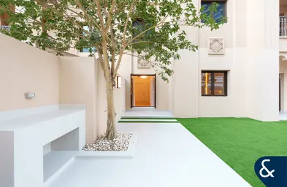 Apartment - 3 Bedrooms - 3 Bathrooms for sale in Zanzebeel 2 - Zanzebeel - Old Town - Downtown Dubai - Dubai