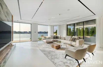Villa - 6 Bedrooms - 6 Bathrooms for sale in Garden Homes Frond O - Garden Homes - Palm Jumeirah - Dubai