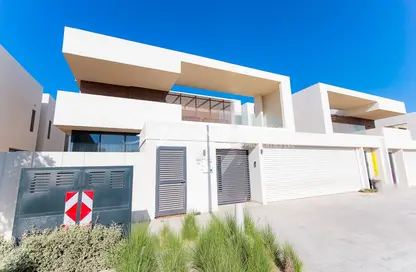 Villa - 5 Bedrooms - 7 Bathrooms for rent in West Yas - Yas Island - Abu Dhabi