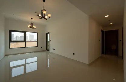 شقة - غرفة نوم - 2 حمامات للايجار في جداف فيوز - الجداف - دبي