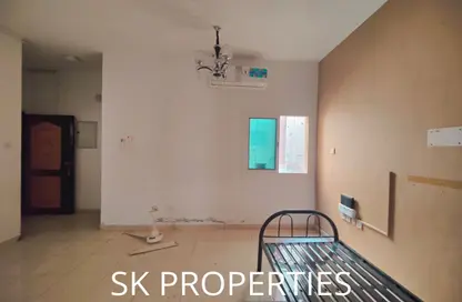 Apartment - 1 Bedroom - 2 Bathrooms for rent in Muweileh Community - Muwaileh Commercial - Sharjah