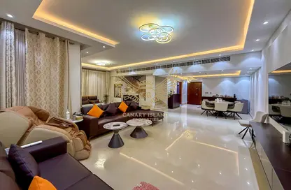 Townhouse - 4 Bedrooms - 4 Bathrooms for sale in Jumeirah Islands Townhouses - Jumeirah Islands - Dubai