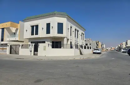 Villa - 5 Bedrooms - 7+ Bathrooms for rent in Al Yasmeen 1 - Al Yasmeen - Ajman