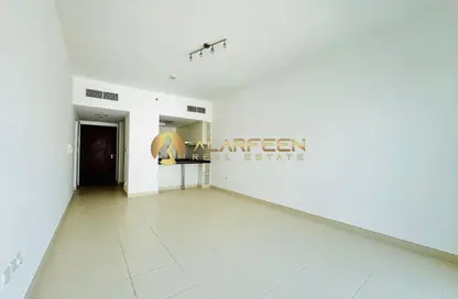 Apartment - 1 Bedroom - 2 Bathrooms for rent in Oxford Building - Jumeirah Village Circle - Dubai