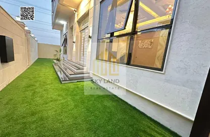 Villa - 5 Bedrooms - 7 Bathrooms for sale in Al Amira Village - Al Yasmeen - Ajman