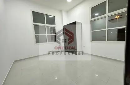 Empty Room image for: Apartment - 1 Bathroom for rent in Al Hili - Al Ain, Image 1