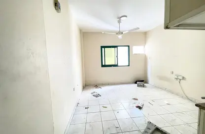 شقة - 1 حمام للايجار في البطينة B - البطينة - الشارقة شقة - 1 حمام للايجار في البطينة B - البطينة - الشارقة