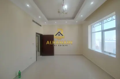 شقة - 2 غرف نوم - 3 حمامات للايجار في الرويكة - المويجي - العين