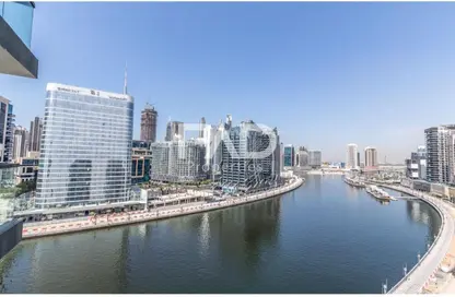 النزل و الشقق الفندقية - 1 حمام للبيع في برج دولفين - الخليج التجاري - دبي