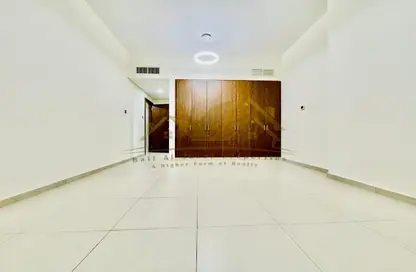 Apartment - 1 Bedroom - 2 Bathrooms for rent in Jumeirah Garden City - Al Satwa - Dubai