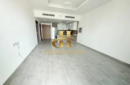 Apartment - 1 Bedroom - 2 Bathrooms for rent in Alpha Green Tower - Jumeirah Village Circle - Dubai