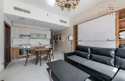 صورة لـ غرفة المعيشة / غرفة الطعام شقة - 1 حمام للبيع في ريسورتز بي دانوب - ارجان - دبي ، صورة رقم 1