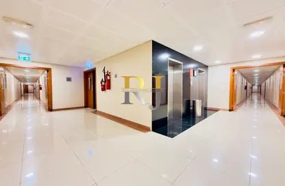 Apartment - 3 Bedrooms - 2 Bathrooms for rent in Silver Sands 1 - Mankhool - Bur Dubai - Dubai