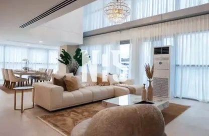 Apartment - 1 Bedroom - 2 Bathrooms for sale in Radiant Marina Towers - Shams Abu Dhabi - Al Reem Island - Abu Dhabi