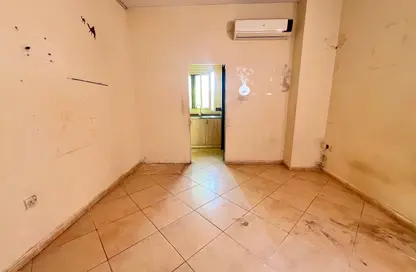 Apartment - Studio - 1 Bathroom for rent in Fire Station Road - Muwaileh - Sharjah