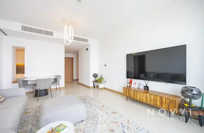 Apartment - 2 Bedrooms - 2 Bathrooms for sale in Vida Residences Dubai Marina - Dubai Marina - Dubai