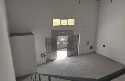 Warehouse - Studio for rent in Al Jurf 1 - Al Jurf - Ajman Downtown - Ajman