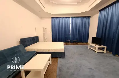 Living / Dining Room image for: Apartment - 1 Bathroom for rent in Al Mushrif - Abu Dhabi, Image 1