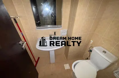 Apartment - 1 Bedroom - 2 Bathrooms for rent in Al Taawun - Sharjah