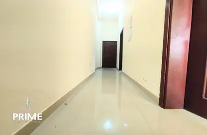 Hall / Corridor image for: Apartment - 1 Bedroom - 2 Bathrooms for rent in Delma Street - Al Mushrif - Abu Dhabi, Image 1