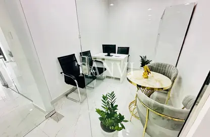 مكتب - استوديو - 1 حمام للايجار في ريم ريزدنسي - الكرامة - دبي
