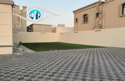 Villa - 7 Bedrooms - 7+ Bathrooms for sale in Khuzam - Ras Al Khaimah