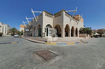 فيلا - 3 غرف نوم - 4 حمامات للايجار في مجمع البطين - البطين - أبوظبي