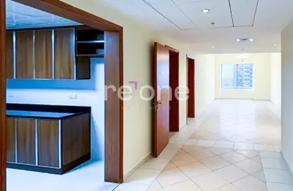 Apartment - 2 Bedrooms - 2 Bathrooms for rent in 21st Century Tower - Sheikh Zayed Road - Dubai