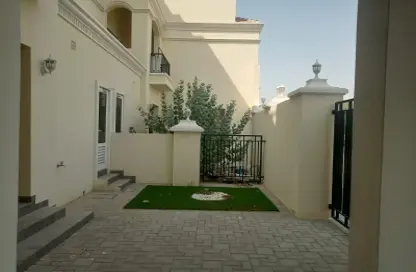 فيلا - 4 غرف نوم - 5 حمامات للبيع في تاون هاوسز قرية الحمرا - قرية الحمرا - رأس الخيمة