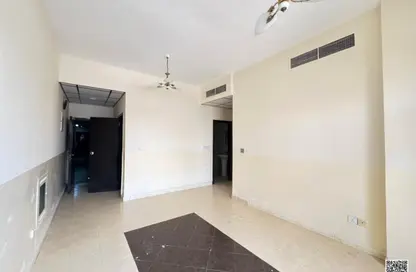 Apartment - 2 Bedrooms - 2 Bathrooms for rent in Al Jurf 2 - Al Jurf - Ajman Downtown - Ajman