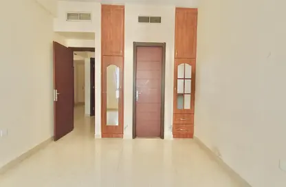 Apartment - 1 Bedroom - 2 Bathrooms for rent in The Square 1 - Muwaileh Commercial - Sharjah