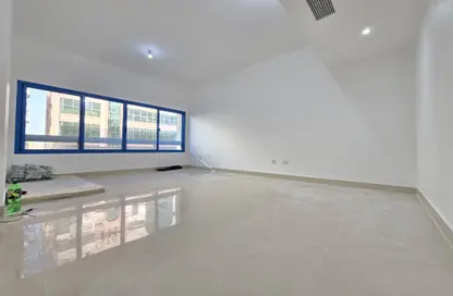 Apartment - 2 Bedrooms - 2 Bathrooms for rent in Madinat Zayed Tower - Muroor Area - Abu Dhabi
