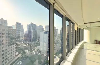 Office Space - Studio for rent in I Rise Tower - Barsha Heights (Tecom) - Dubai