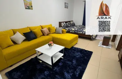 Apartment - Studio - 1 Bathroom for rent in Jasmine Towers - Garden City - Ajman