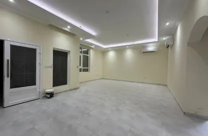 فيلا - 6 غرف نوم - 8 حمامات للايجار في مدينة الرياض - أبوظبي