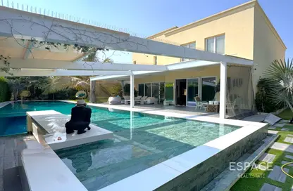 Villa - 3 Bedrooms - 3 Bathrooms for sale in Meadows 1 - Meadows - Dubai