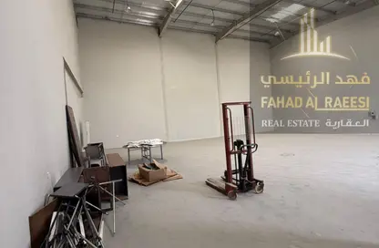 مستودع - استوديو - 1 حمام للايجار في أم الثعوب - أم القيوين