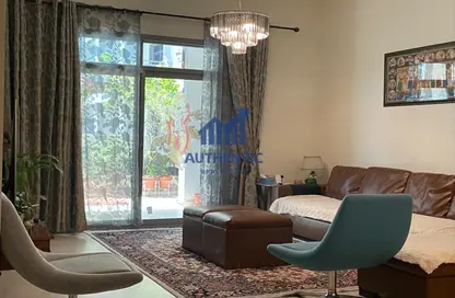 Living Room image for: Apartment - 2 Bedrooms - 4 Bathrooms for rent in Feirouz - Azizi Residence - Al Furjan - Dubai, Image 1