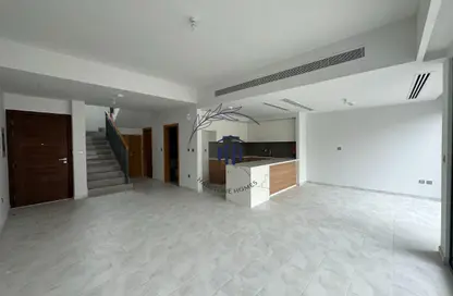 Townhouse - 3 Bedrooms - 4 Bathrooms for rent in La Rosa - Villanova - Dubai Land - Dubai