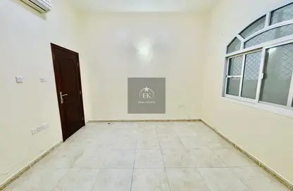 شقة - 2 غرف نوم - 3 حمامات للايجار في بيدا بن عمار - اشارج - العين
