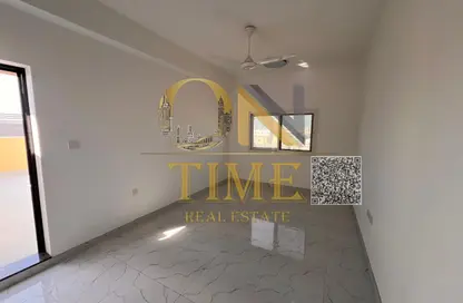 شقة - غرفة نوم - 2 حمامات للايجار في 3 المويهات - المويهات - عجمان شقة - غرفة نوم - 2 حمامات للايجار في 3 المويهات - المويهات - عجمان