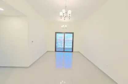 Apartment - 2 Bedrooms - 3 Bathrooms for rent in Jumeirah Garden City - Al Satwa - Dubai