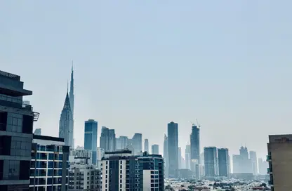 Apartment - 2 Bedrooms - 3 Bathrooms for rent in Diamond Building - Jumeirah Garden City - Al Satwa - Dubai