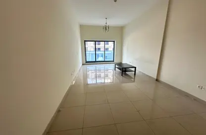 شقة - غرفة نوم - 2 حمامات للايجار في برمودا فيوز - مدينة دبي الرياضية - دبي
